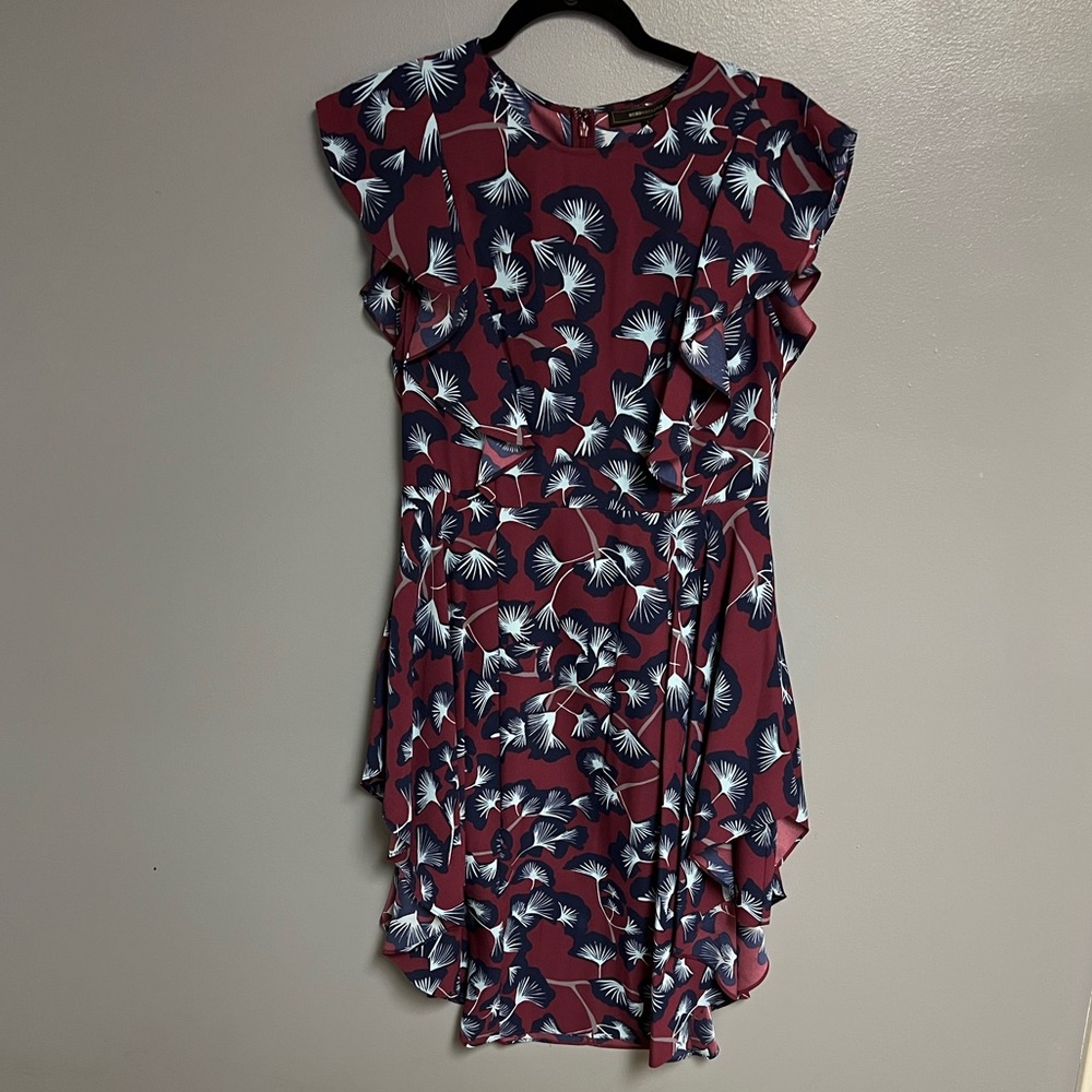 BCBG MAXAZARIA “Christiania” dress ginkgo leaves NWT size 8 side rise zip up